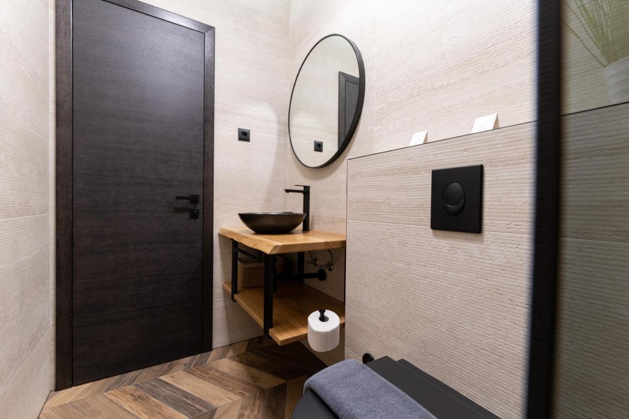 ספליט West Coast Deluxe Rooms מראה חיצוני תמונה