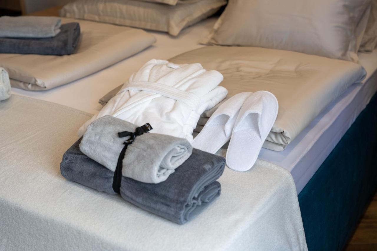 ספליט West Coast Deluxe Rooms מראה חיצוני תמונה