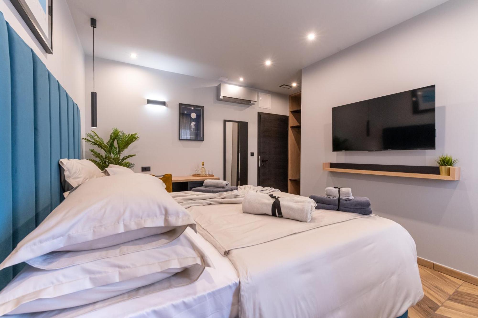 ספליט West Coast Deluxe Rooms מראה חיצוני תמונה